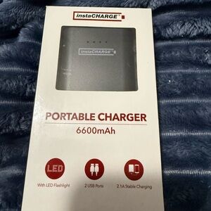 instaCHARGE Portable Charger 6600mAh in Black